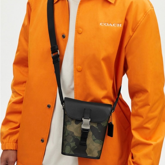 NWT Coach Track Small Flap Crossbody NWT
In Signature Canvas With Camo Print - Picture 3 of 4